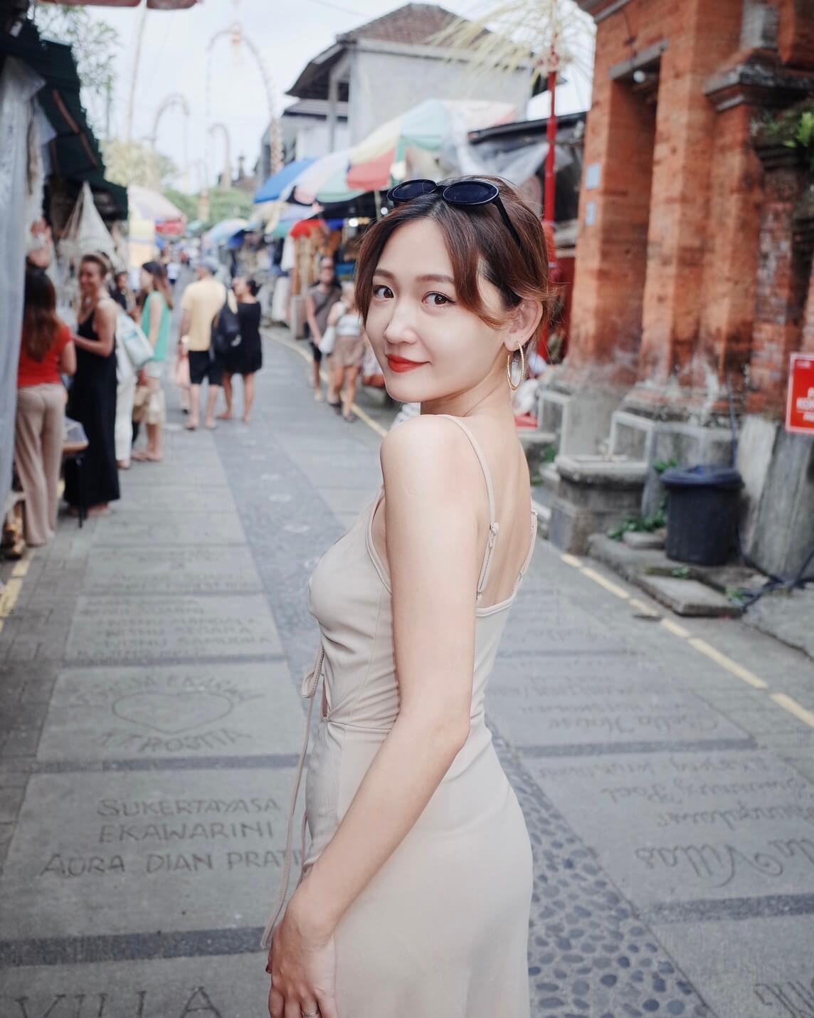 sharing-1004-thumbnail